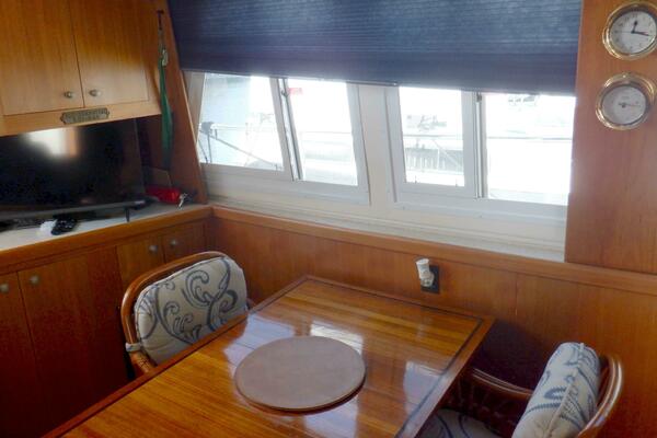 Summer Wind 43ft Mainship Yacht For Sale