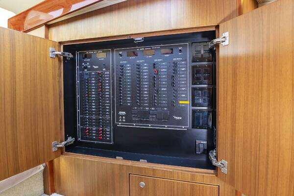 Viking 52 Sport Coupe Yacht For Sale