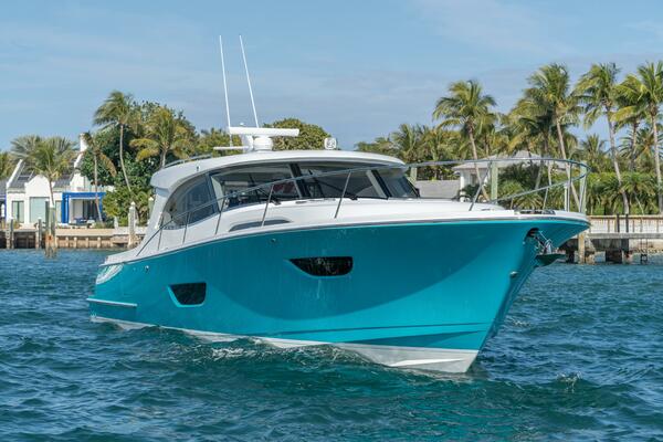 ECLIPSE 505 Shadow In Stock 50ft ECLIPSE Yacht For Sale
