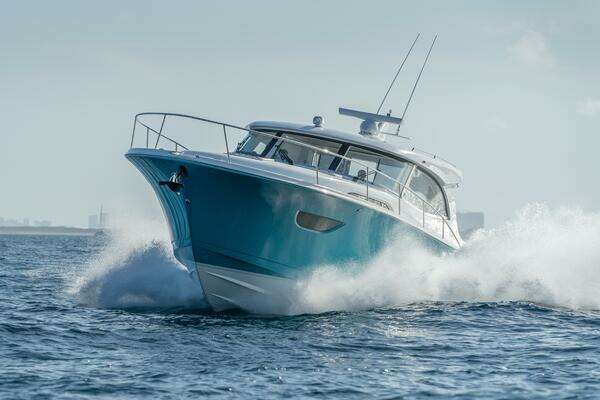 ECLIPSE 505 Shadow Yacht For Sale