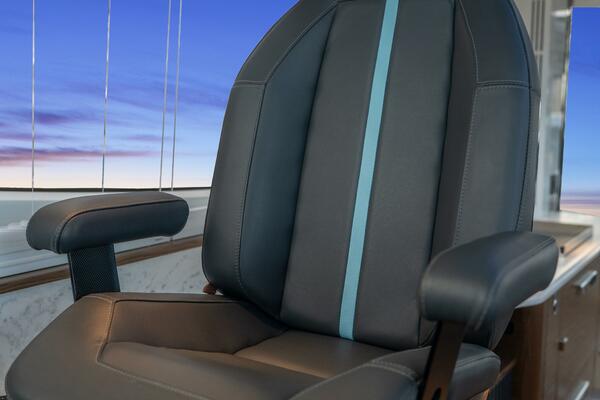 ECLIPSE 505 Shadow In Stock 50ft ECLIPSE Yacht For Sale