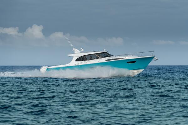 ECLIPSE 505 Shadow In Stock 50ft ECLIPSE Yacht For Sale