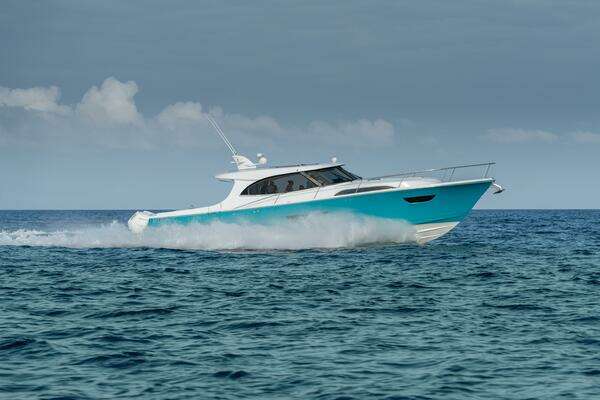 ECLIPSE 505 Shadow Yacht For Sale