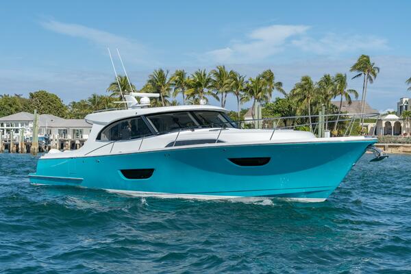 ECLIPSE 505 Shadow In Stock 50ft ECLIPSE Yacht For Sale