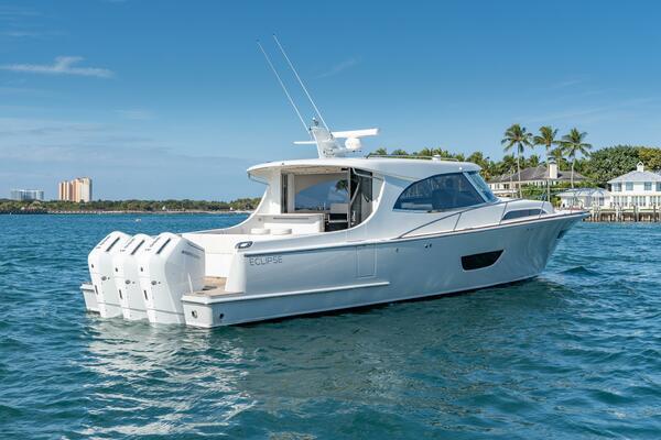 ECLIPSE 505 Shadow Demo 50ft ECLIPSE Yacht For Sale