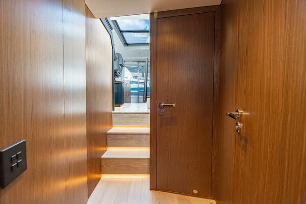 ECLIPSE 505 Shadow Demo 50ft ECLIPSE Yacht For Sale