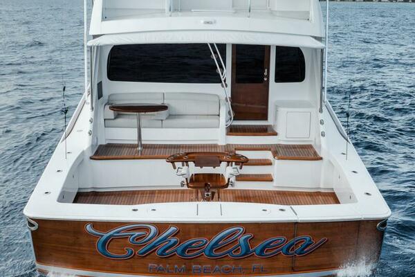 Viking 72 Skybridge - Chelsea -Cockpit