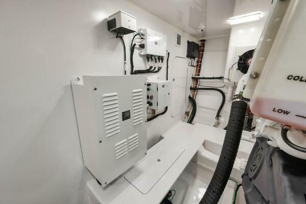 Viking 72 Skybridge - Chelsea -Engine Room