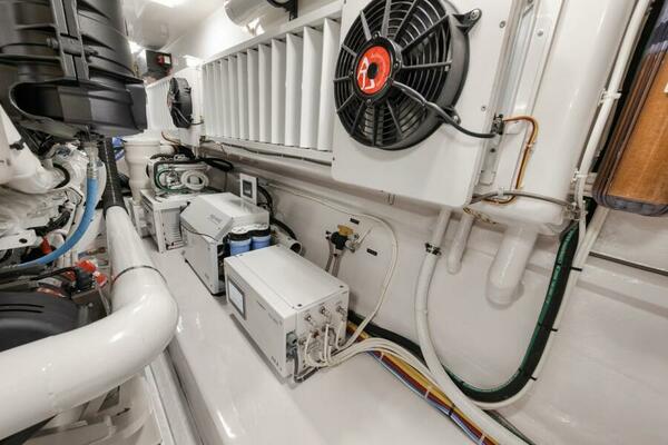 Viking 72 Skybridge - Chelsea -Engine Room