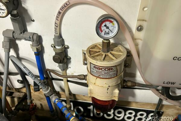 42' Jefferson generator Racor fuel filter