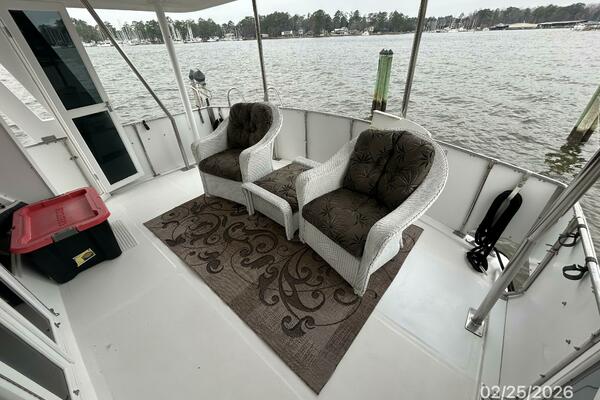 42' Jefferson sundeck2