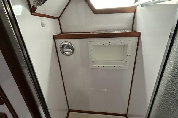 42' Jefferson master stateroom shower