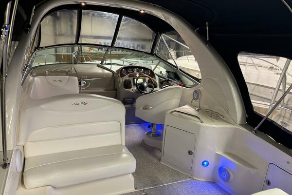 28ft Sea Ray Yacht For Sale