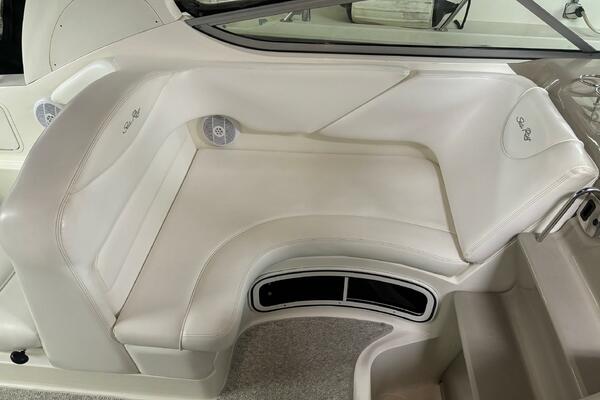 28ft Sea Ray Yacht For Sale