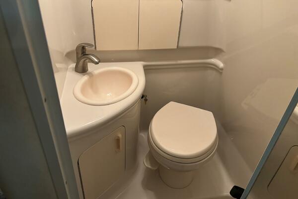 28ft Sea Ray Yacht For Sale