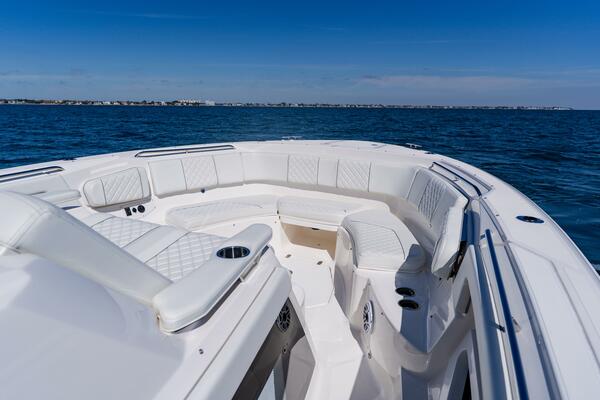 Blue Skies 40ft Pursuit Yacht For Sale