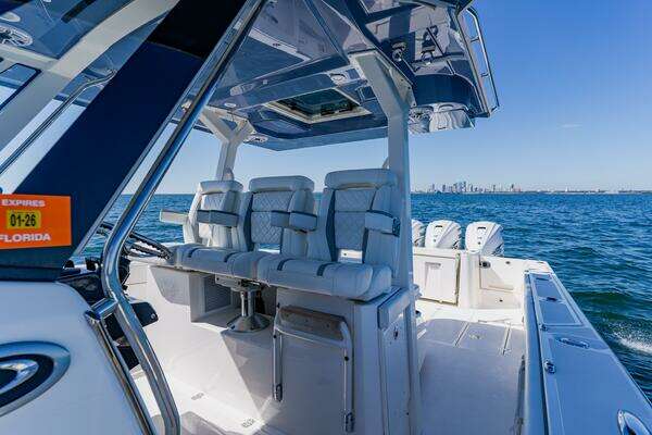 Pursuit S 378 Sport Yacht For Sale