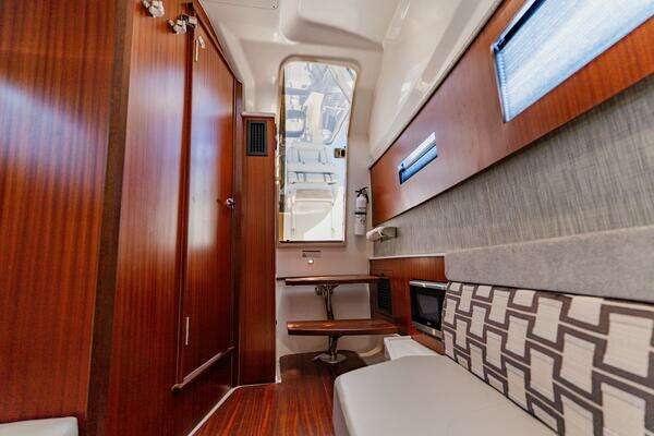 Pursuit S 378 Sport Yacht For Sale
