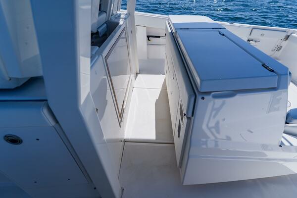 Blue Skies 40ft Pursuit Yacht For Sale