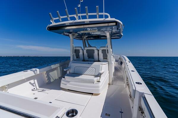 Blue Skies 40ft Pursuit Yacht For Sale