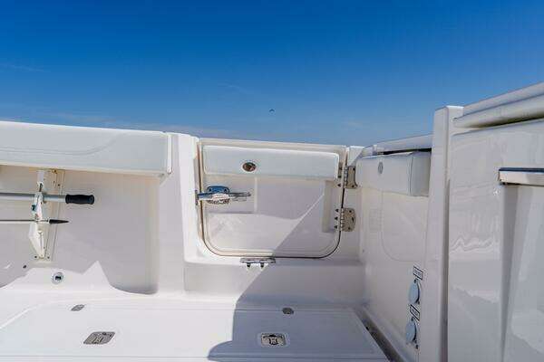 Pursuit S 378 Sport Yacht For Sale