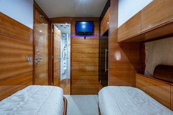 Aicon 64 Yacht For Sale