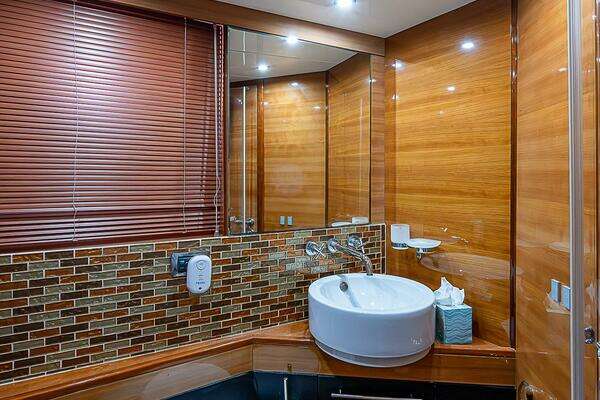 Aicon 64 Yacht For Sale