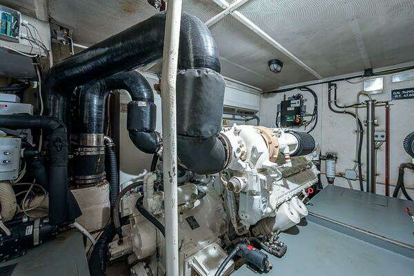 Aicon 64 Yacht For Sale