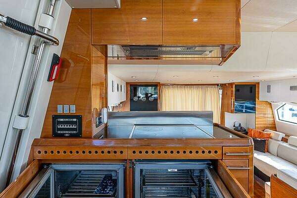 Aicon 64 Yacht For Sale