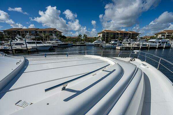 Aicon 64 Yacht For Sale
