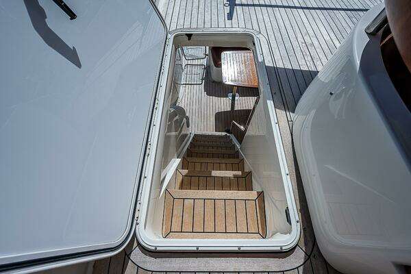 Aicon 64 Yacht For Sale