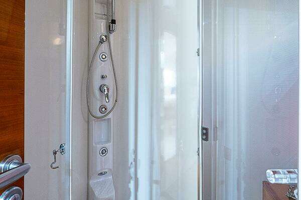 Aicon 64 Yacht For Sale