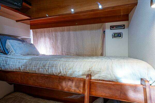 Aicon 64 Yacht For Sale