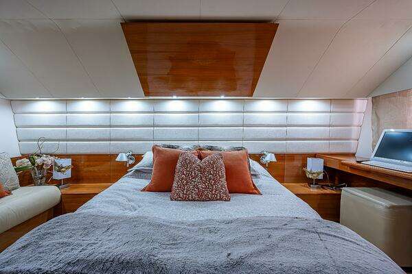 Aicon 64 Yacht For Sale