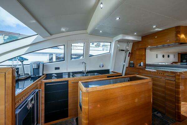 Aicon 64 Yacht For Sale