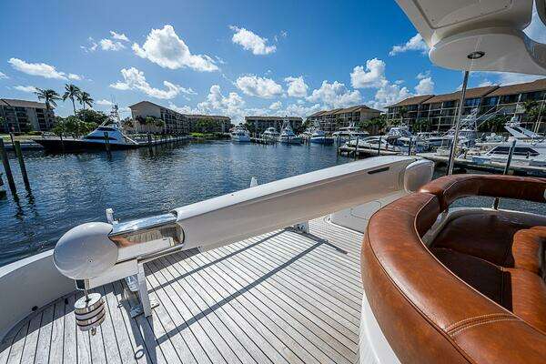 Aicon 64 Yacht For Sale