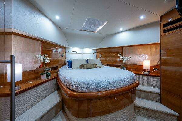Aicon 64 Yacht For Sale