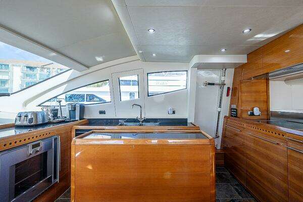 Aicon 64 Yacht For Sale