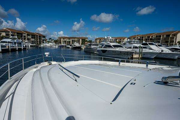 Aicon 64 Yacht For Sale