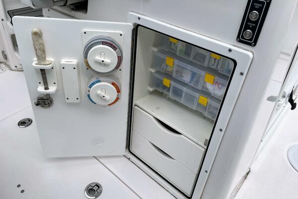 32ft Sea Fox Yacht For Sale