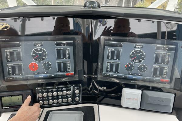 32ft Sea Fox Yacht For Sale