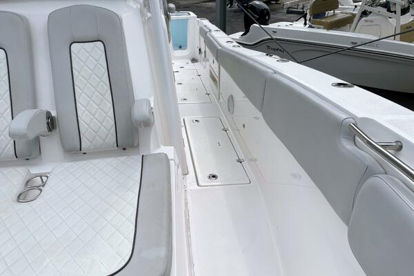 32ft Sea Fox Yacht For Sale