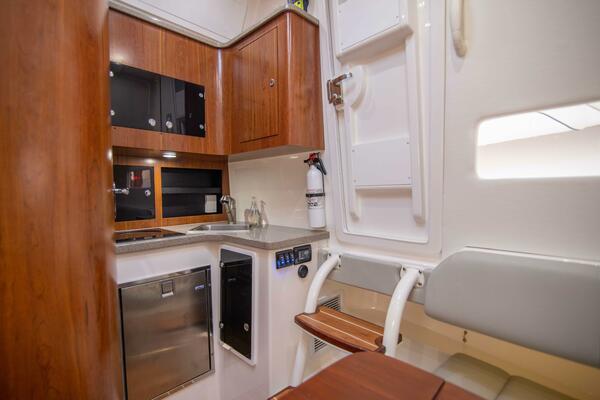 Regulator 41 - Wound Up II - Interior Cabin