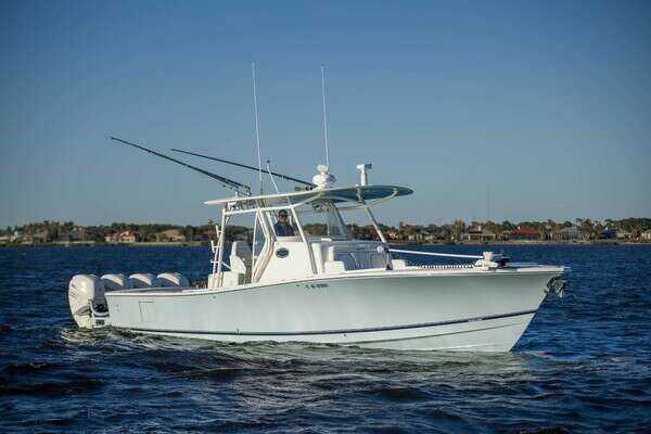 41-ft-Regulator-2016-41 Center Console-Wound Up II Stuart Florida United States  yacht for sale