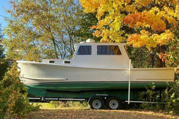 Photo of the 2000 Seaworthy Downeast 28