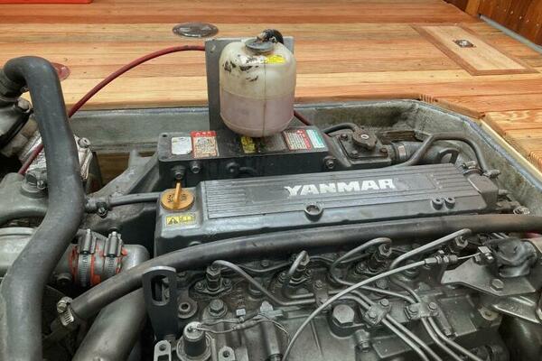 28ft Seaworthy Yacht For Sale