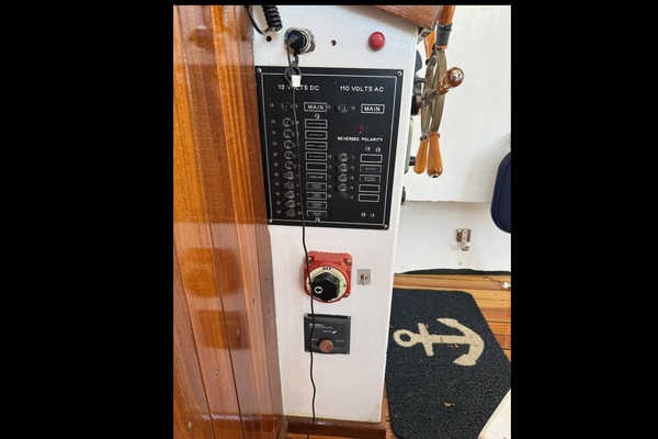 28ft Seaworthy Yacht For Sale