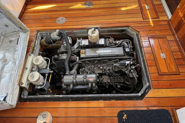 28ft Seaworthy Yacht For Sale
