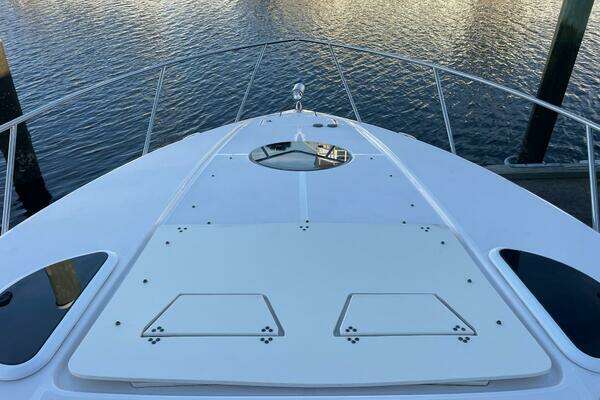 Photo of the 2021 Regal 33 XO "Then Again"