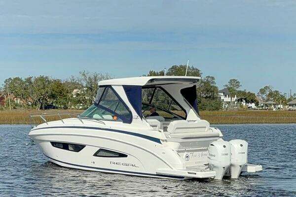 Photo of the 2021 Regal 33 XO "Then Again"